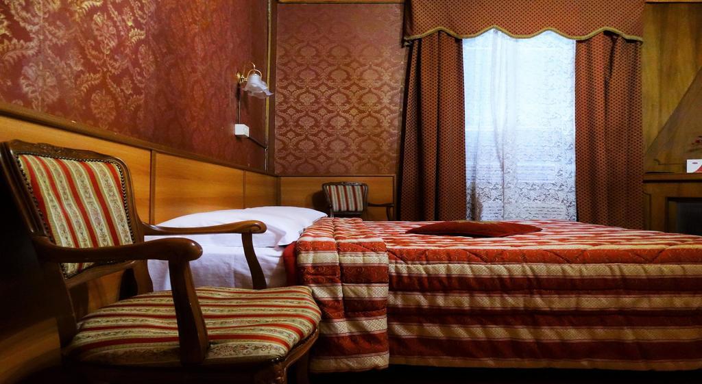 Hotel Cristina Roma Phòng bức ảnh