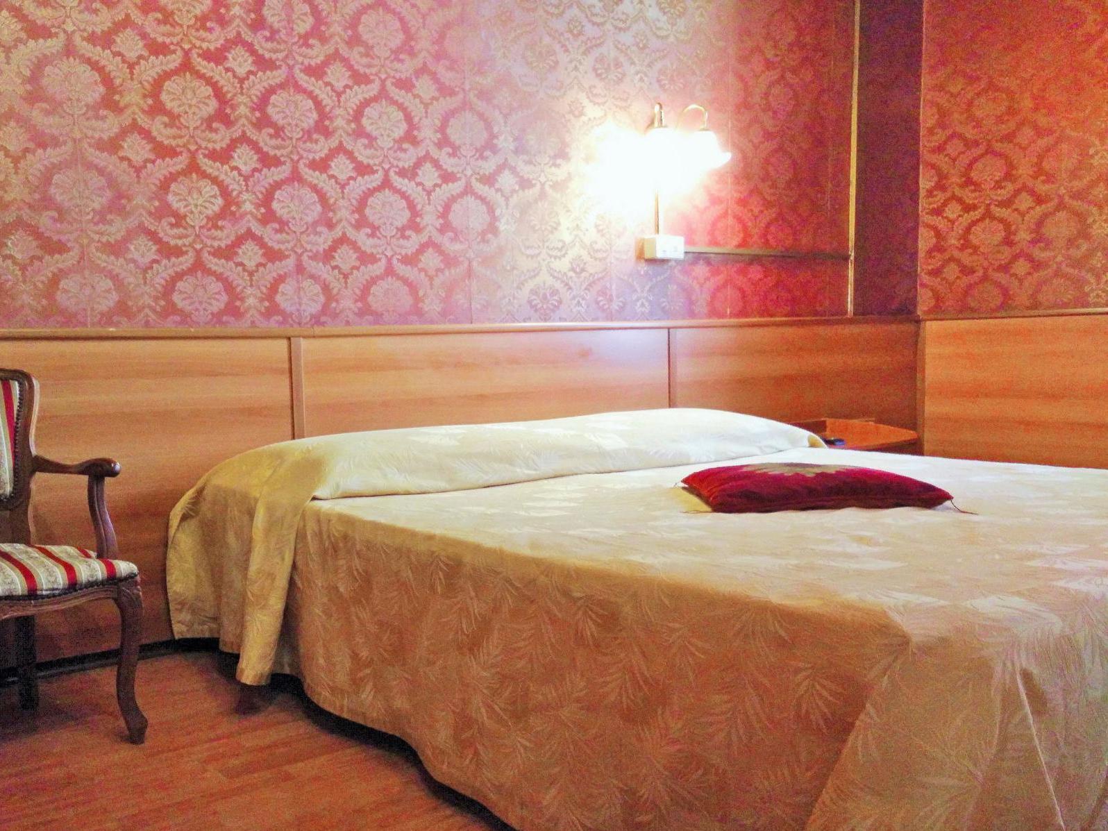 Hotel Cristina Roma Ngoại thất bức ảnh